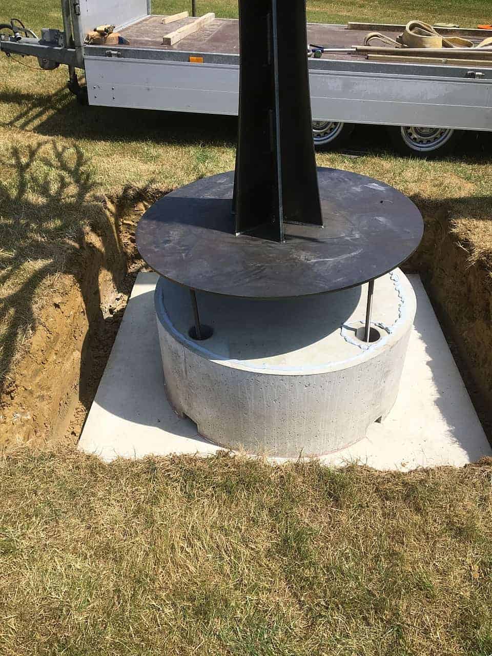 Fundament gedenkboom hofheide Plaatsing fundament gedenkboom strooiveld crematorium Hofheide